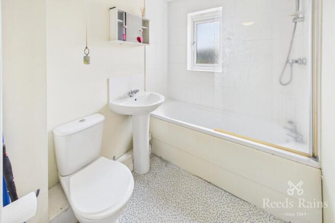 2 bed Apartment for sale Image 9