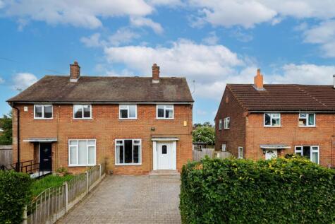 Latchmere Avenue, West Park, Leeds, West Yorkshire, LS16