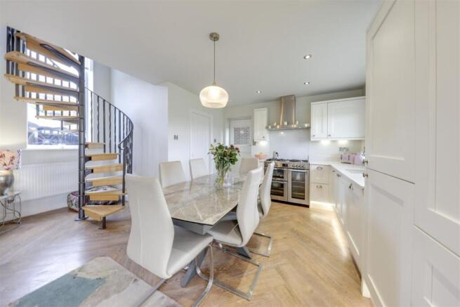 Annexe Dining / Kitchen