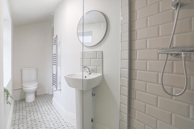1 bed House Share to rent Image 11
