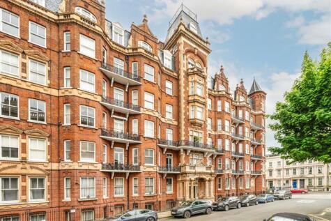 Earl's Court Square, Earls Court