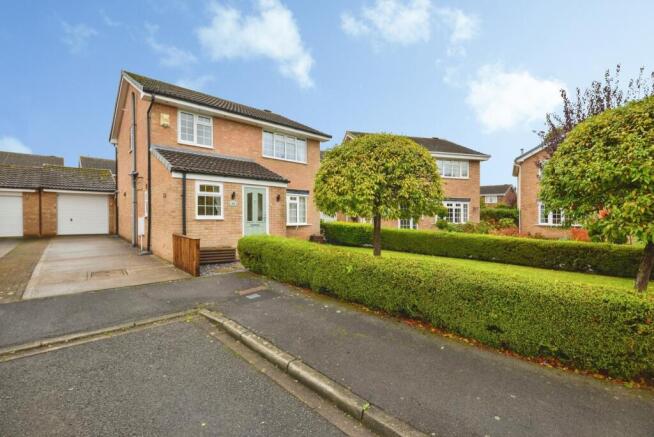 3-bed detached on Bulmer Close, Yarm, TS15, £270,000