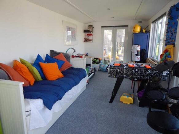 Photo 15
