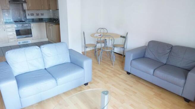 1 bed Flat to rent Image 4
