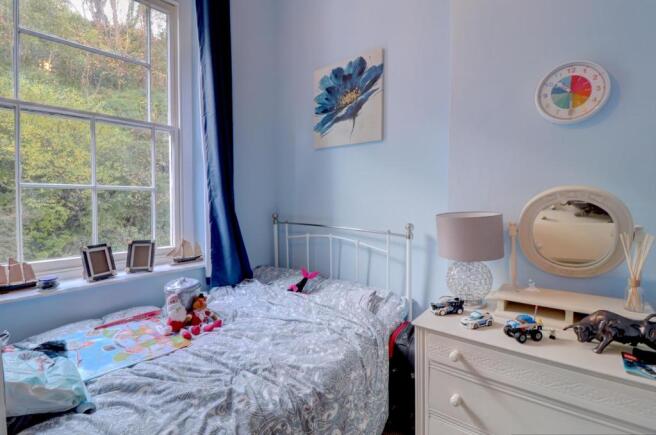 Bedroom 2.jpg