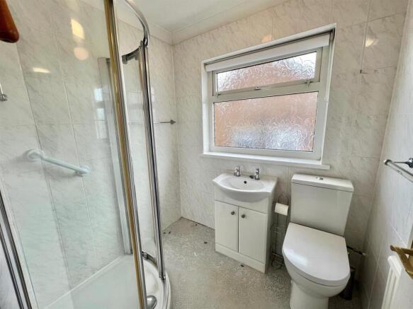 2 bed Detached Bungalow for sale Image 6