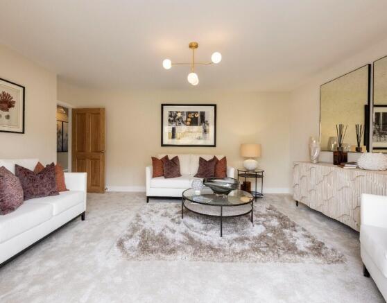 5 bed Detached for sale Image 11