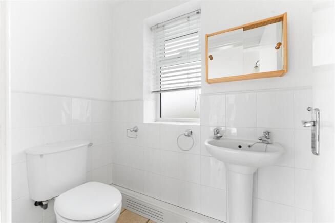 3 bed Semi-Detached for sale Image 11