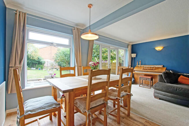 Lounge/Diner