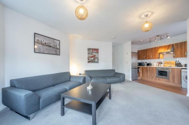 Lounge2.jpeg