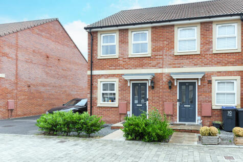 Yarnbrook Gardens, Trowbridge