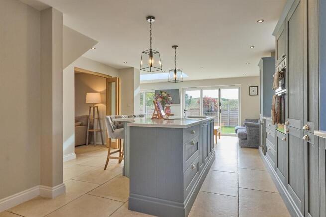 Open plan L Shape kitchen/dining/living space