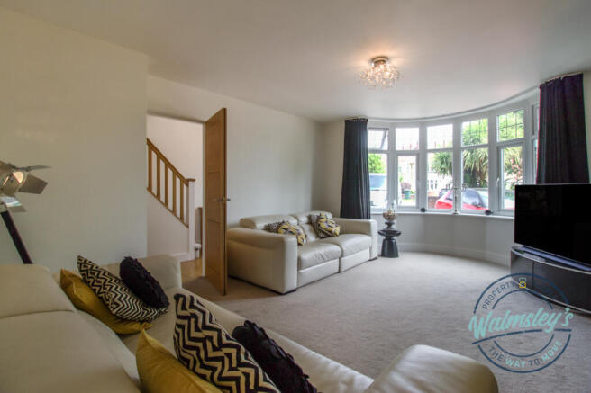 Sitting room to frontage