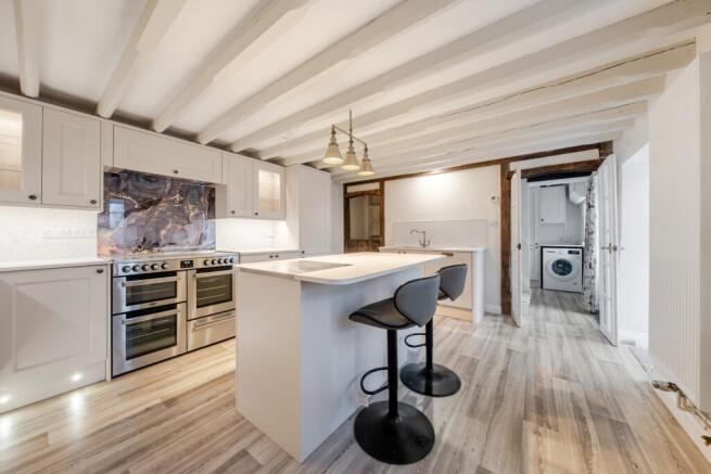 1418306-10-69959d4edf88f