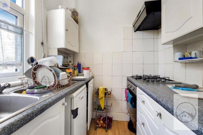 4_Kitchen-0.jpg