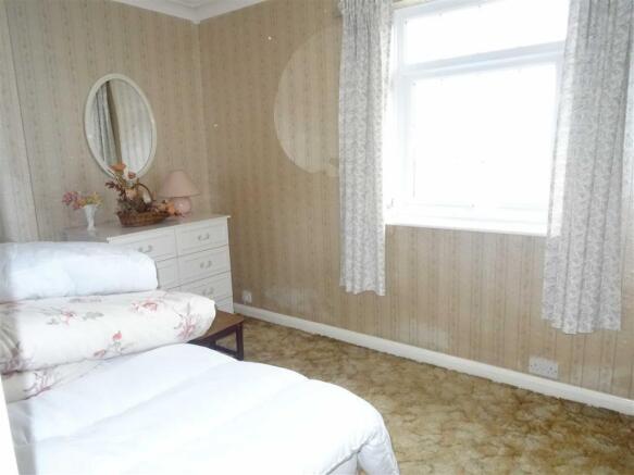 Bedroom 1 (front)