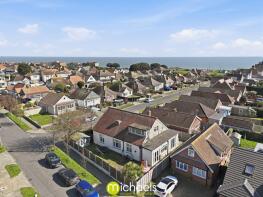 41, Lyndhurst Road, Clacton-on-sea CO15 5HT