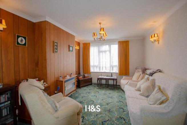 61 Fabian - Lounge.jpg