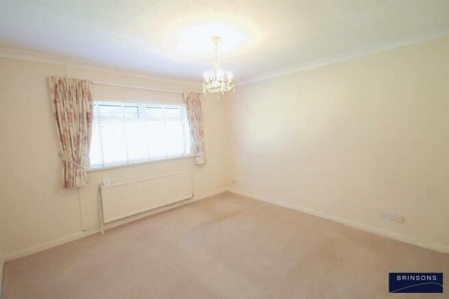 9. BEDROOM 1.jpg