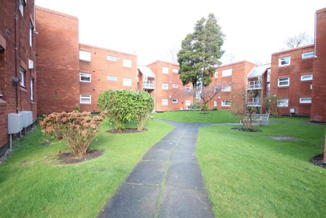 Field House communal