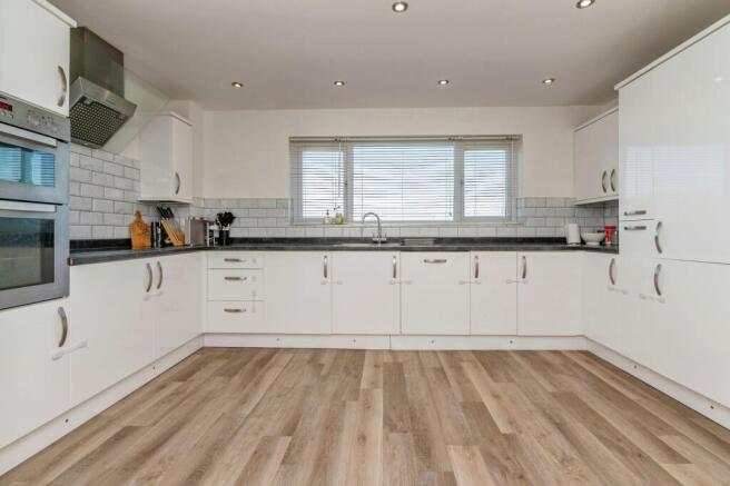 Fitted Kitchen