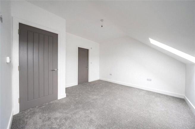 3 bed Terraced to rent Image 5