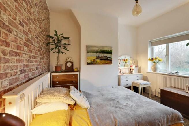 Bedroom 1 (Double)