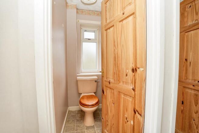 19 Eastfield, West Lavington, Devizes, SN10 4HW