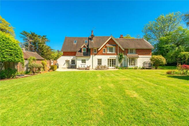 30 Rear Lawn