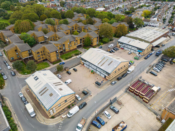 cap_ind_falcon_drone_003