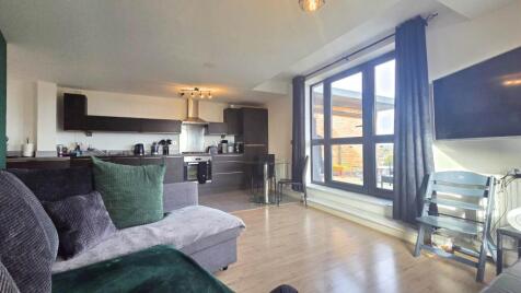 Parham Drive, Gants Hill, IG2
