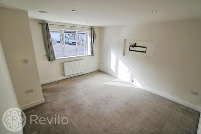 3 bed Town House to rent Image 5