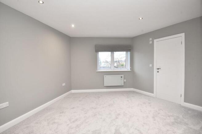 2 bed Flat to rent Image 8