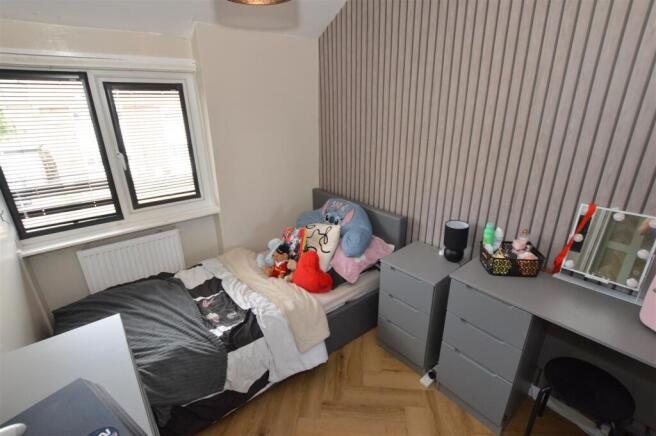 3 bed Semi-Detached for sale Image 8