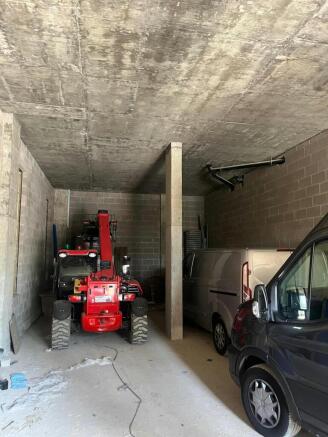 WhatsApp Image 20250820 at 140609_a5d96051.jpg