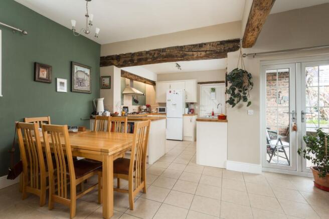3 bed Semi-Detached for sale Image 5