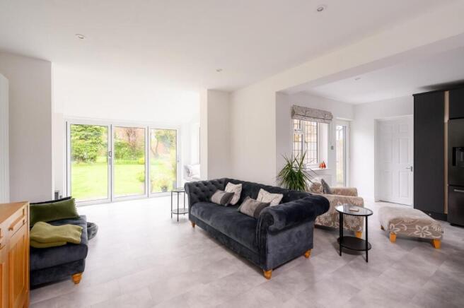 69 Middlecave Road-6.jpg