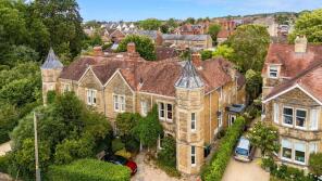 2, Pencarrow, The Avenue, Sherborne DT9 3AJ