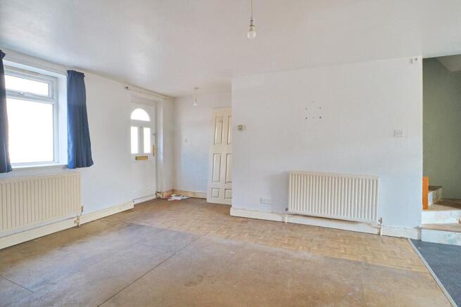 1A Windsor Close, Bovington, Wareham, Dorset BH20 6HZ