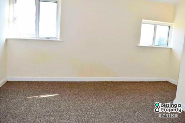 3 bed Detached to rent Image 4