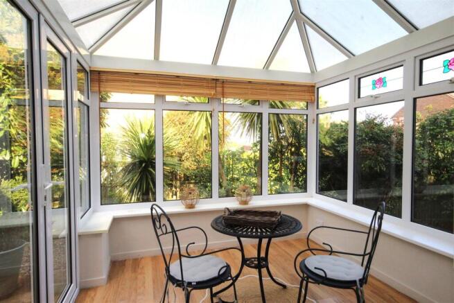 4 bed Detached for sale Image 7