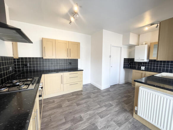 Cresswood Avenue,  Cleveleys, FY5 photo 4