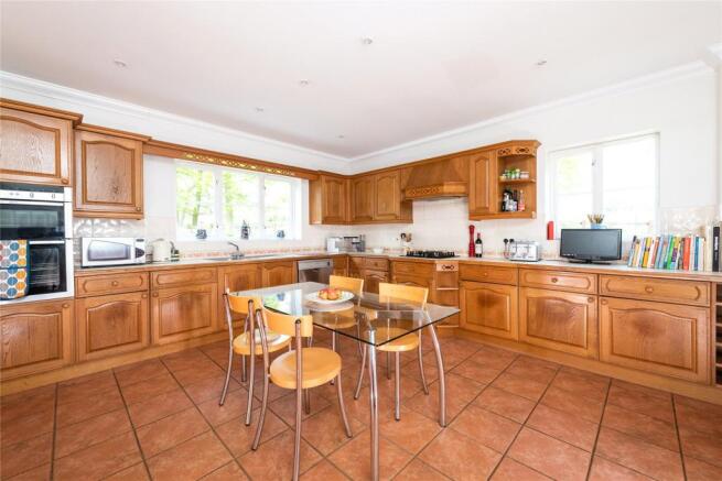Kitchen/Breakfast Rm