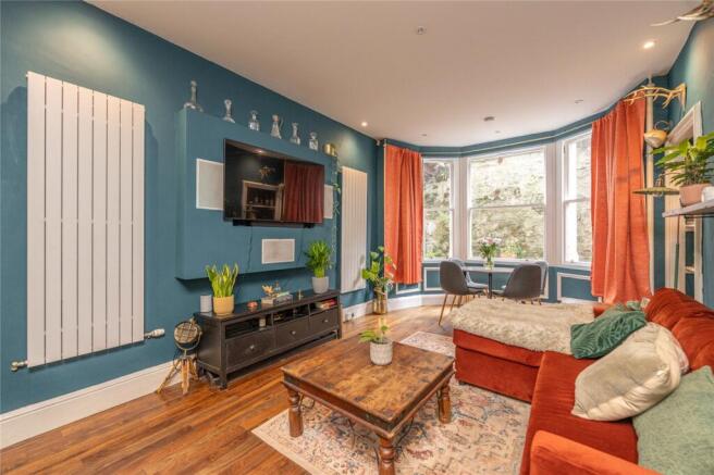 Lounge/Kitchen