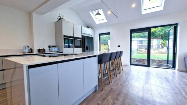 Kitchen / Dining & Family Room