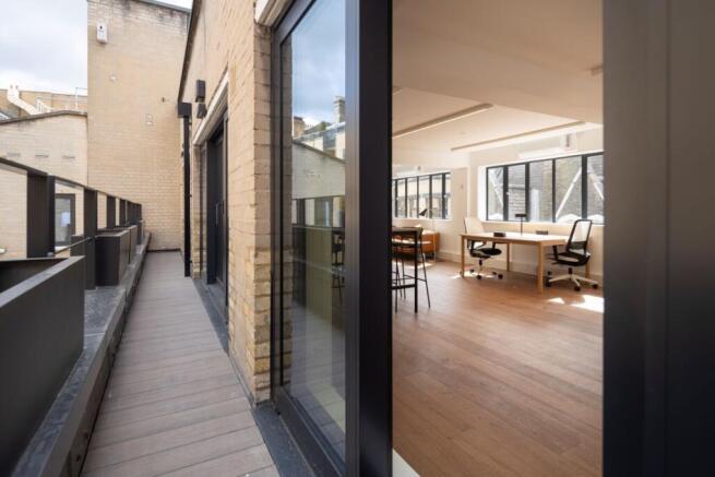 25 Fouberts Place