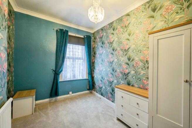 2 bed Terraced for sale Image 9