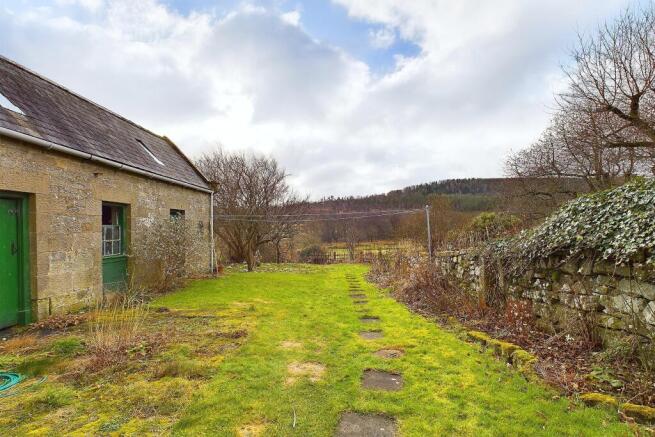 CAM04201G0-PR0048-STILL005