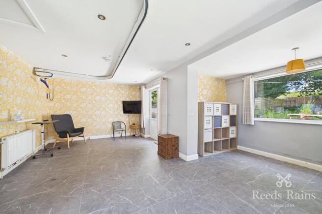 2 bed Bungalow for sale Image 8