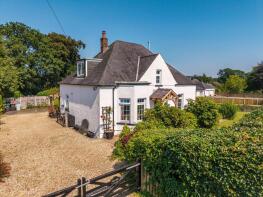 Neuk Lodge, B7201 From Grainstonehead To B6357 At Canonbie, Canonbie DG14 0SY